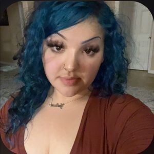 Meet your Posher, Yulissa